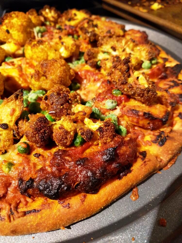 An Art Night Party with a Tasty Cauliflower Chicken Pizza Recipe