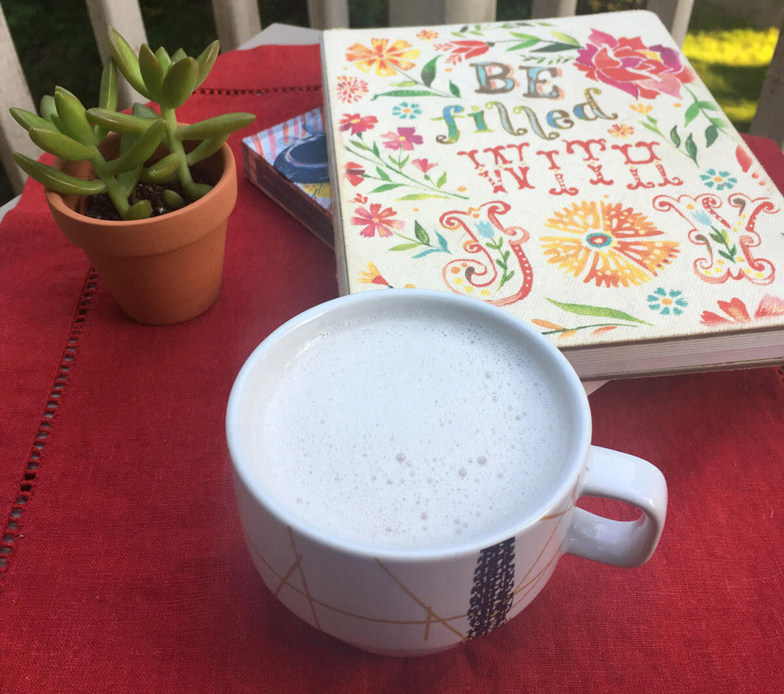 Drink Your Nutella: a Healthy Hazelnut Milk Tea Recipe