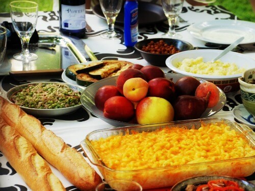 Avoiding a Pot-mess: 6 Tips for Potluck Bliss