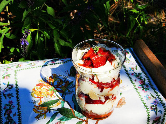 Eton Mess Recipe with Earl Grey Strawberries