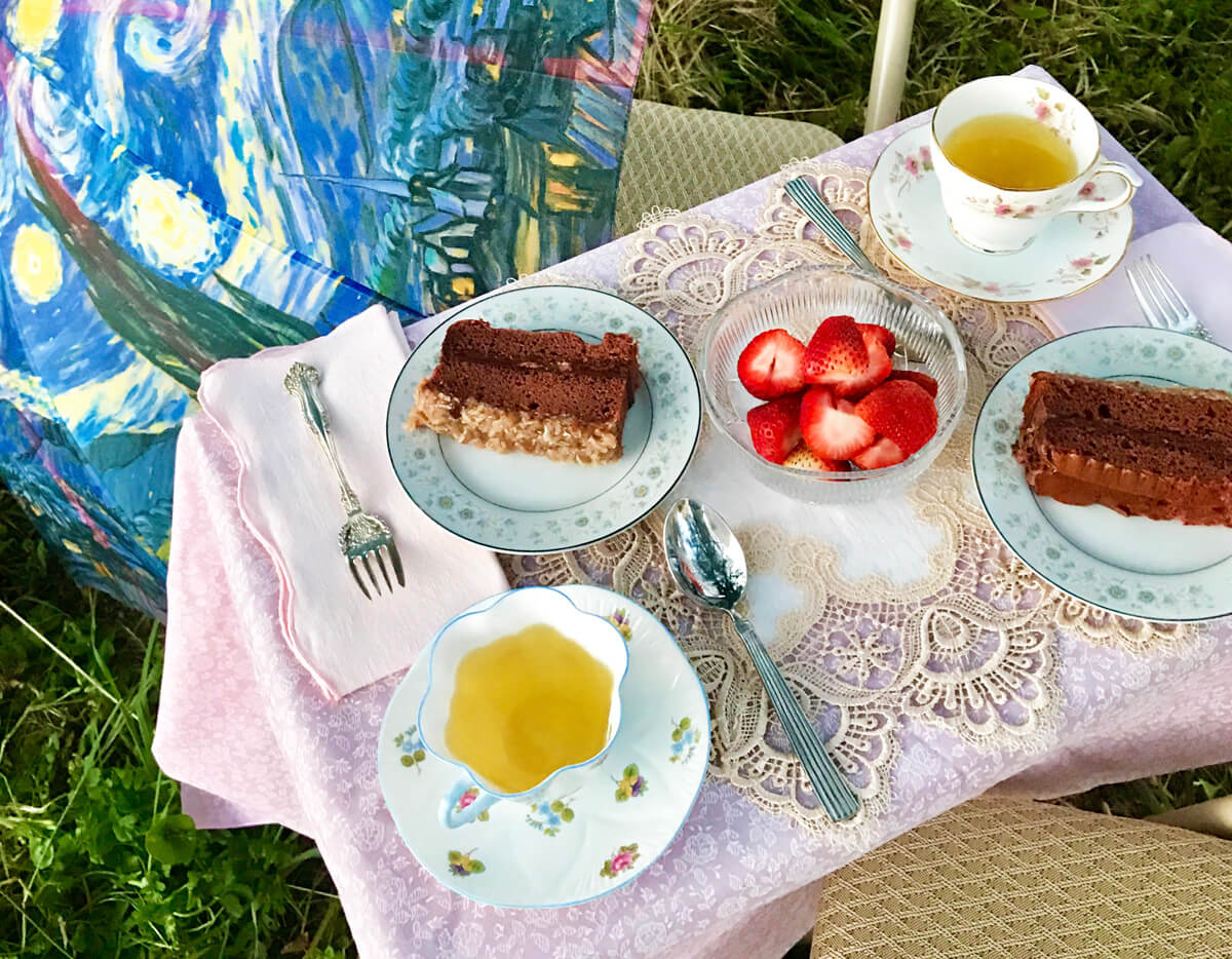 How to Throw a Springtime Garden Tea Party – Plum Deluxe Tea
