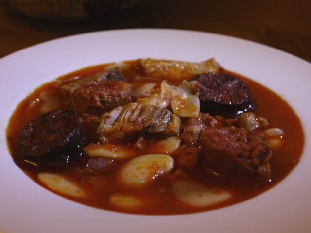 Two Spanish Stews to Warm Up the Winter Nights