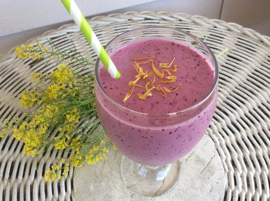 Brighten Your Day with a Hibiscus Herbal Tea Smoothie