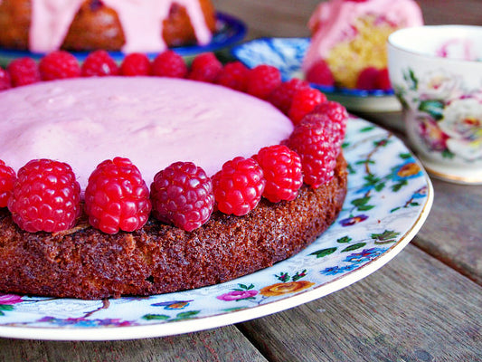 Summer Raspberry Cake Recipe