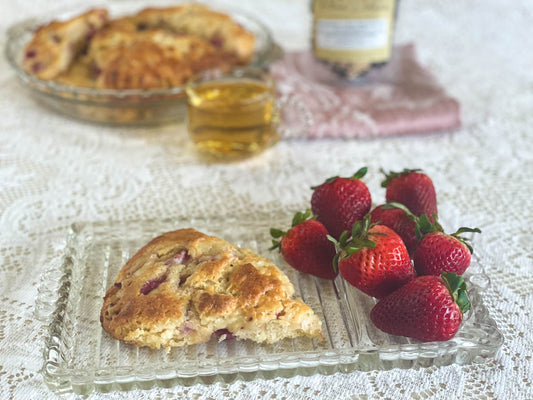 For every season and every mood, there is a scone. This strawberry rhubarb cream cheese scone is a scone for springtime. For indulgence. For bright, happy, sunshiny days.