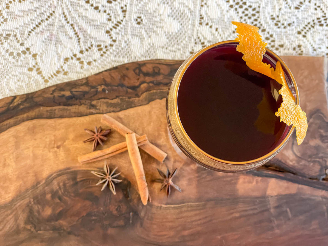 When there’s a chill in the air and jack frost is nipping at your nose, few things feel more festive (or come together with less fuss) than mulling wine in the crockpot.
