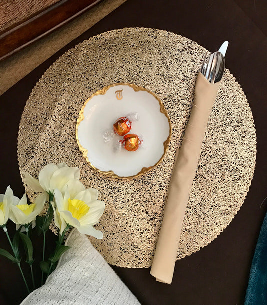 4 Ways to Make a Deluxe Date Night In