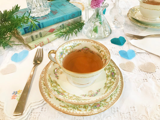 How to Throw a Mother Daughter Tea Party