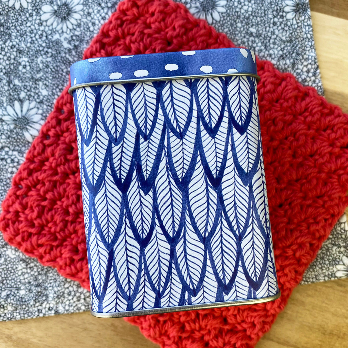 Feather tin 3