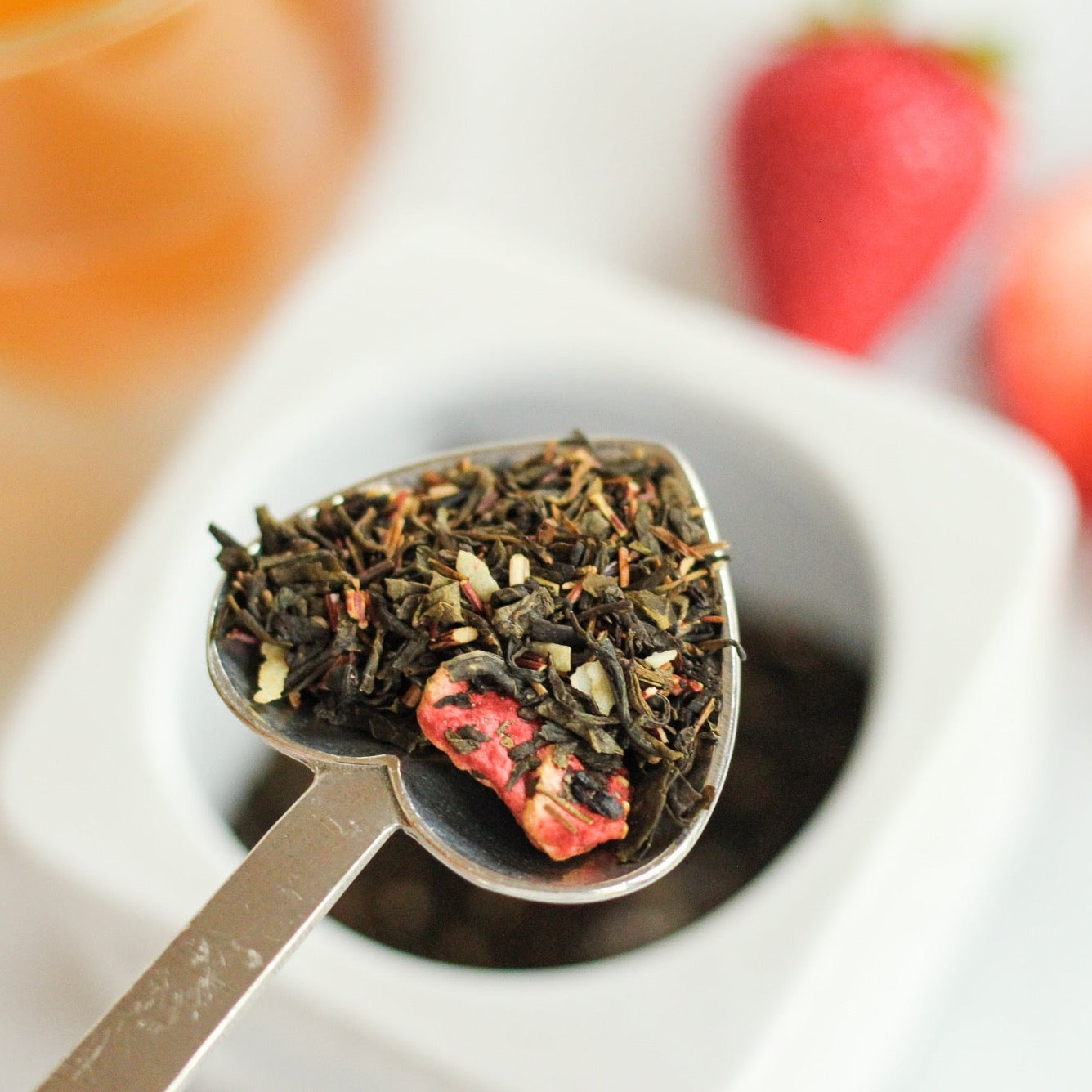 Tropical Vacation Green Tea (Strawberry - Coconut - Pineapple)
