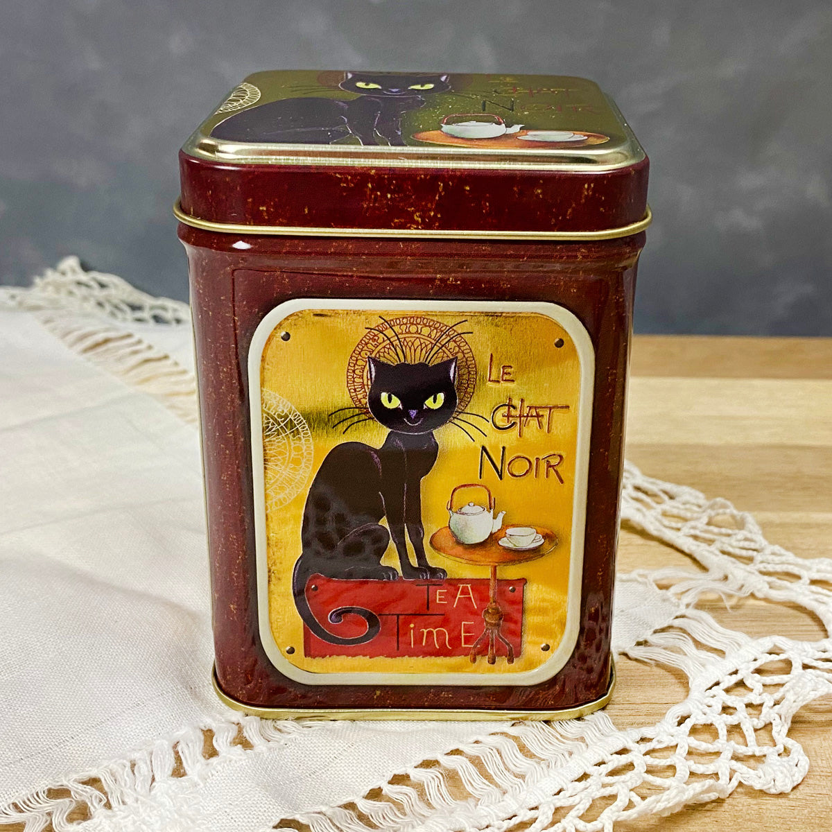 black cat tin